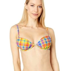 We Wore What Ruched Underwire Top